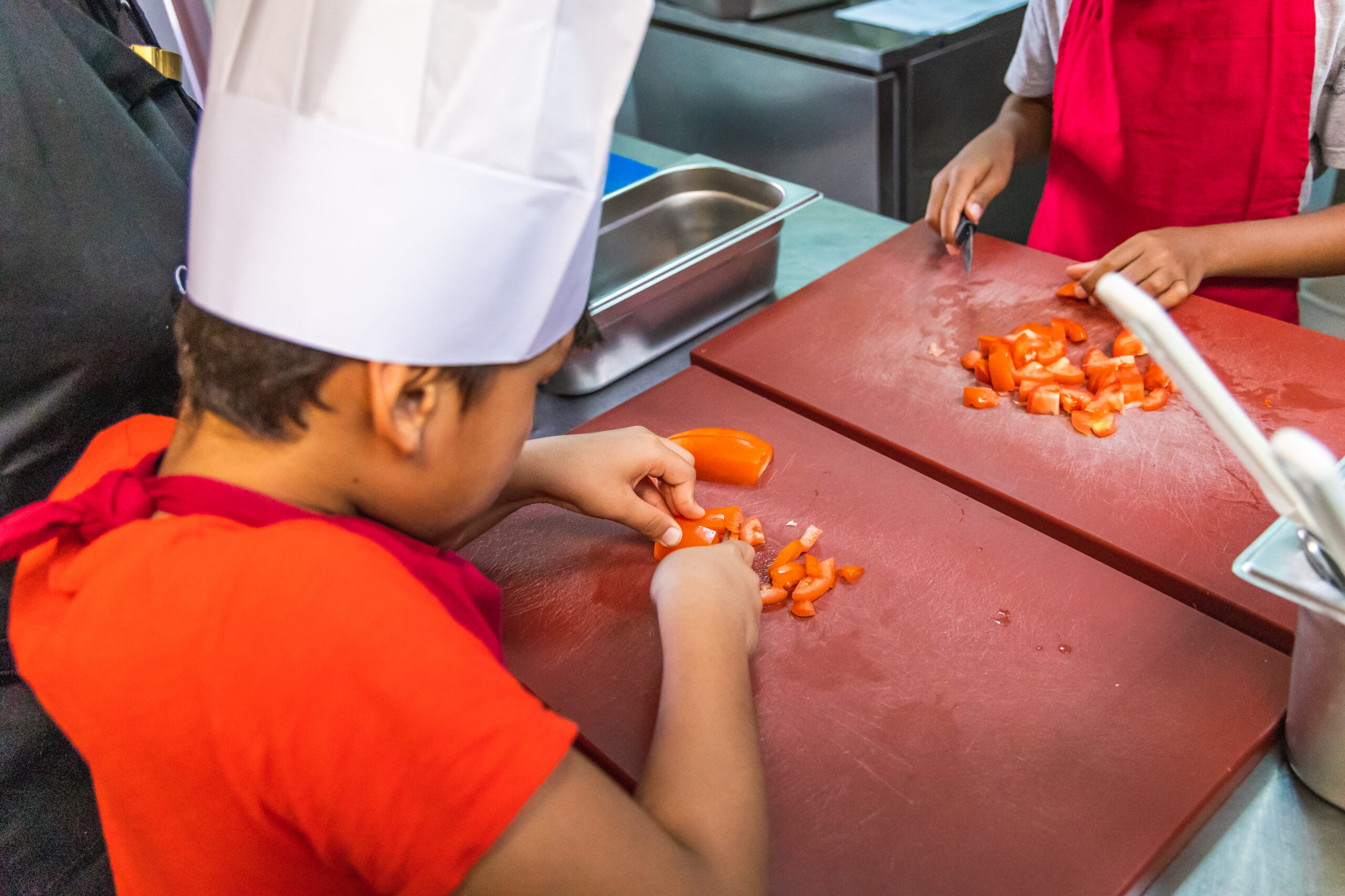 You are currently viewing Aux fourneaux ! Des ateliers de cuisine sur le patrimoine gastronomique de l’océan Indien